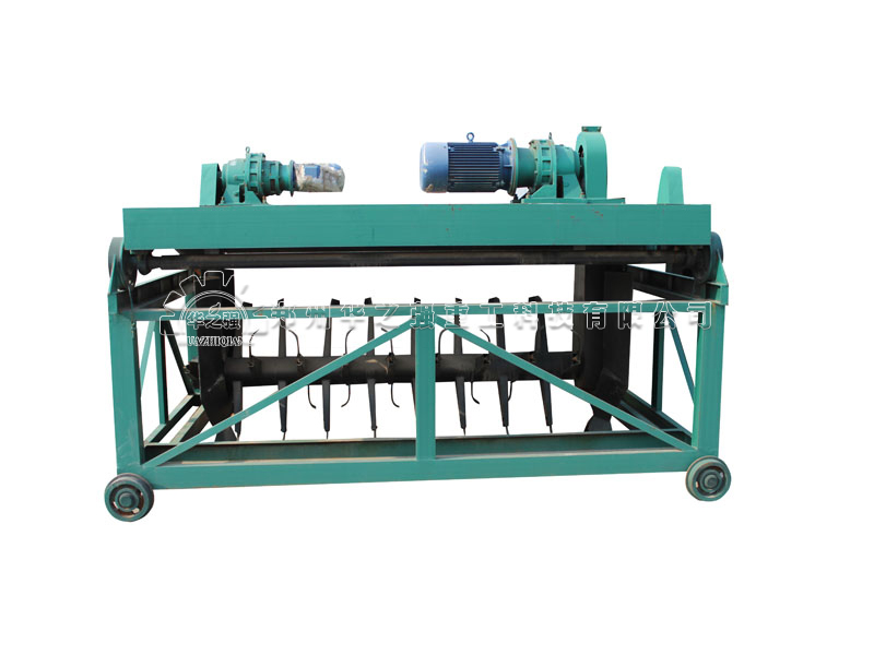 簡(jiǎn)易槽式翻堆機(jī).jpg 簡(jiǎn)易槽式翻堆機(jī).jpg